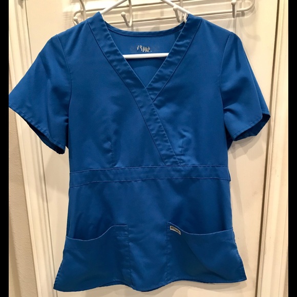 Grey’s Anatomy Scrub Tops - Picture 3 of 7